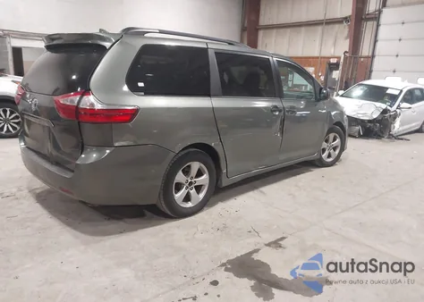 2018 Toyota Sienna Le 8 Passenger from USA, damaged, VIN 5TDKZ3DCXJS930006